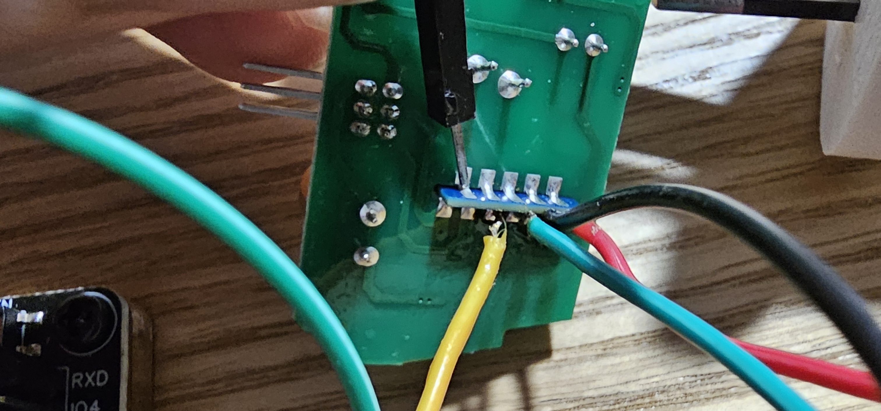 Touching CEN pin to reset for flash Image